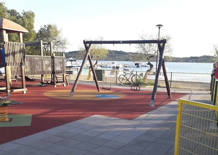 Near The Apartamento Srima