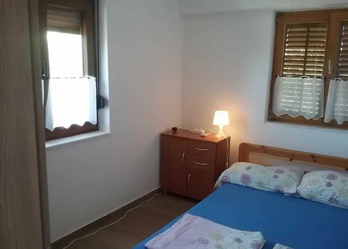 Apartman Near The Srima